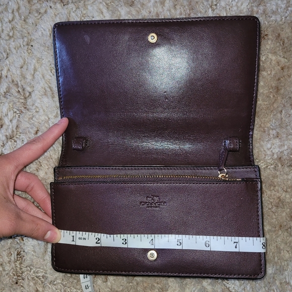 large wallet || coach - Picture 2 of 7